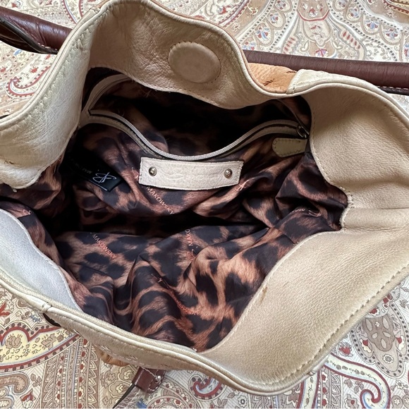 B. Makowsky Soft Leather Purse Bag - Picture 4 of 13